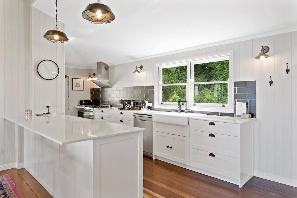 The Quince Cottage - 2 Bedrooms Ravensbourne Chalet