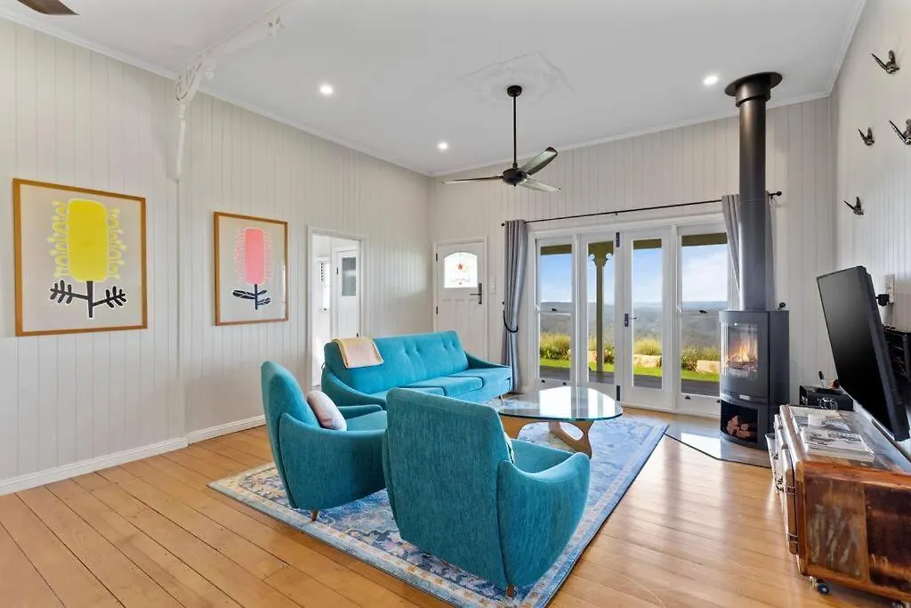 Chalet The Quince Cottage - 2 Bedrooms Ravensbourne Australia