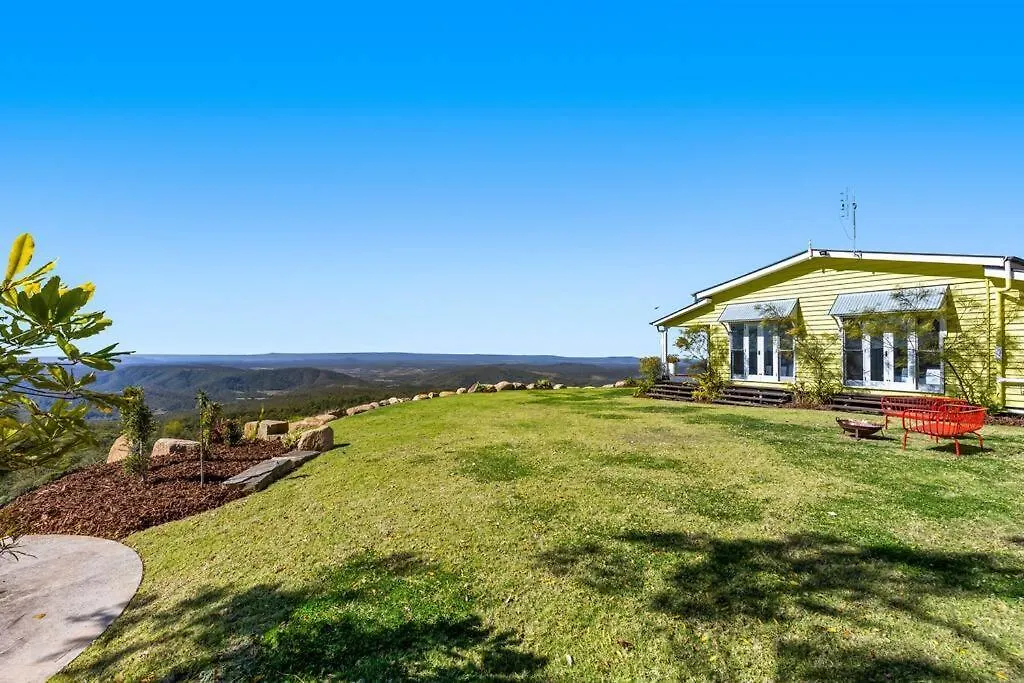 The Quince Cottage - 2 Bedrooms Ravensbourne Australia